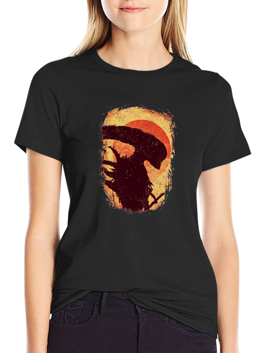 Alien Silhouette T-Shirt - Sci-Fi Graphic Tee