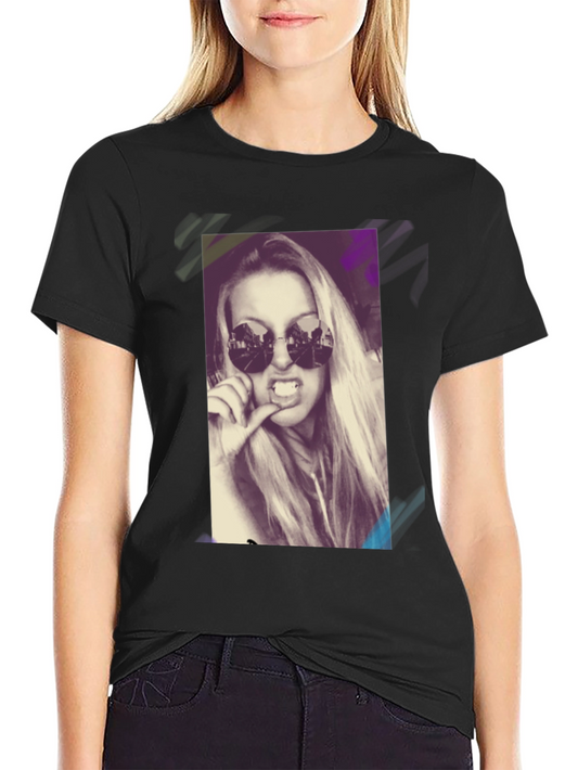 Cool Graphic Tee - Woman with Sunglasses Design