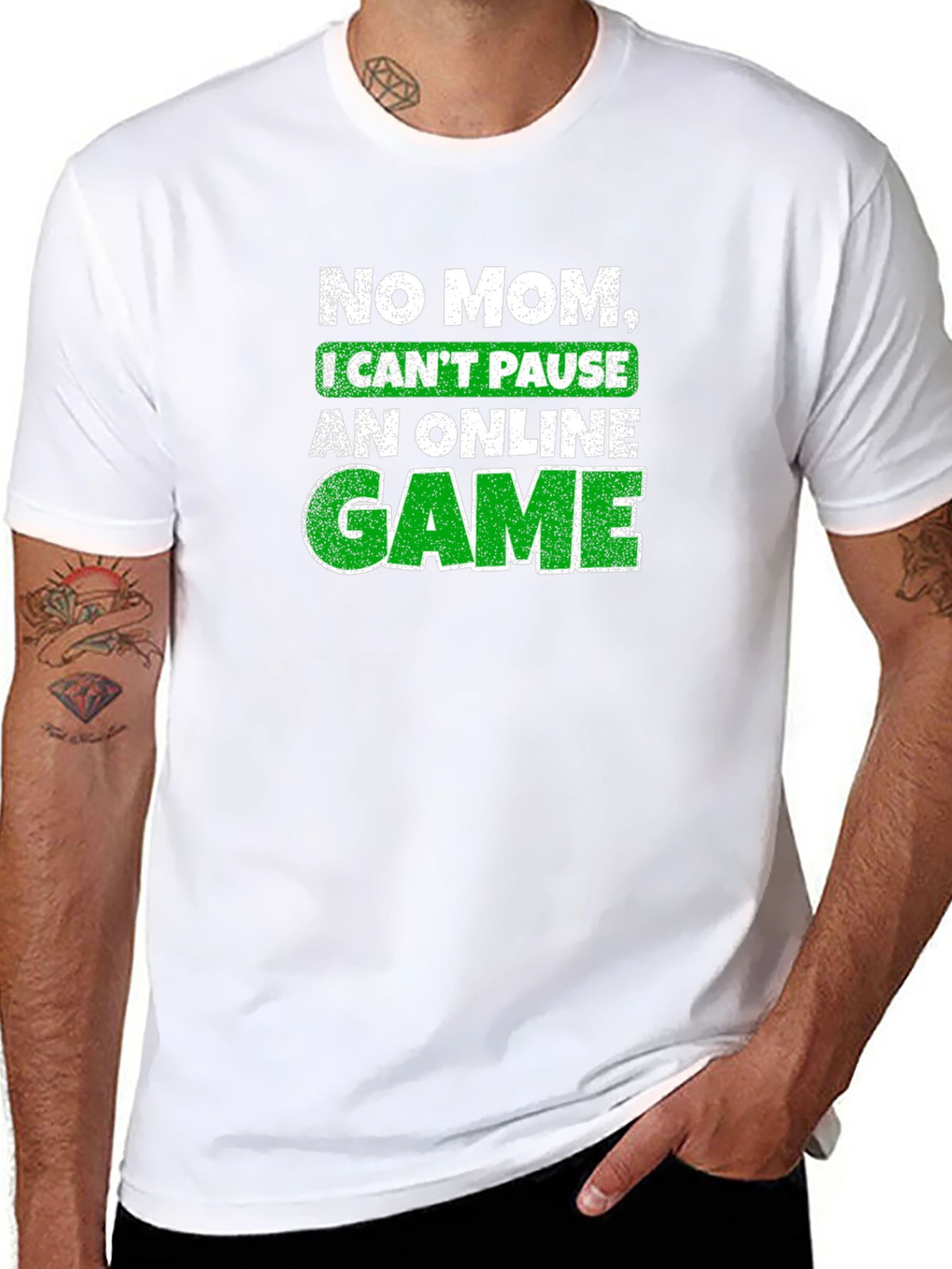 Gamer T-Shirt - No Mom I Cant Pause!