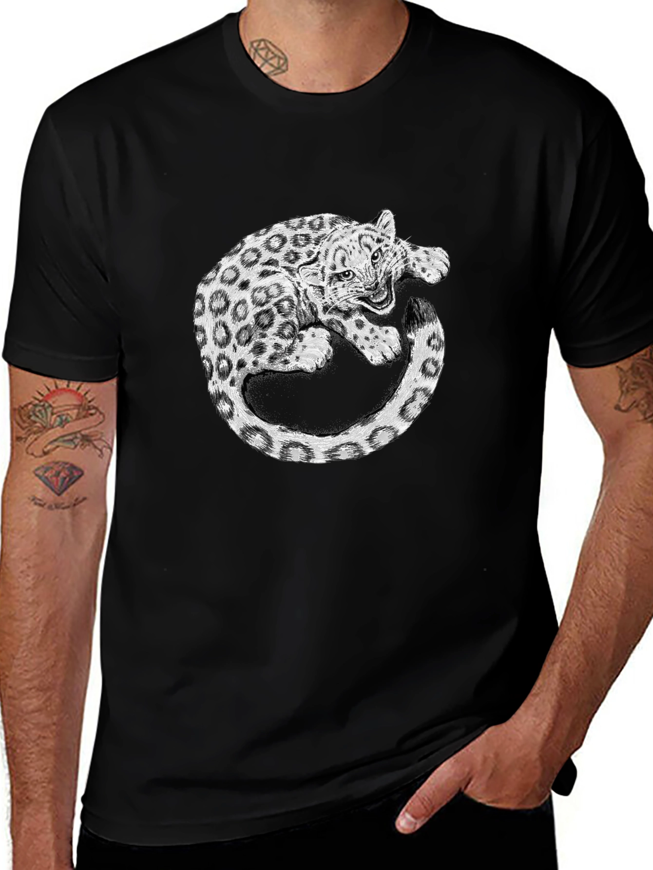 Leopard Graphic Print Black T-Shirt