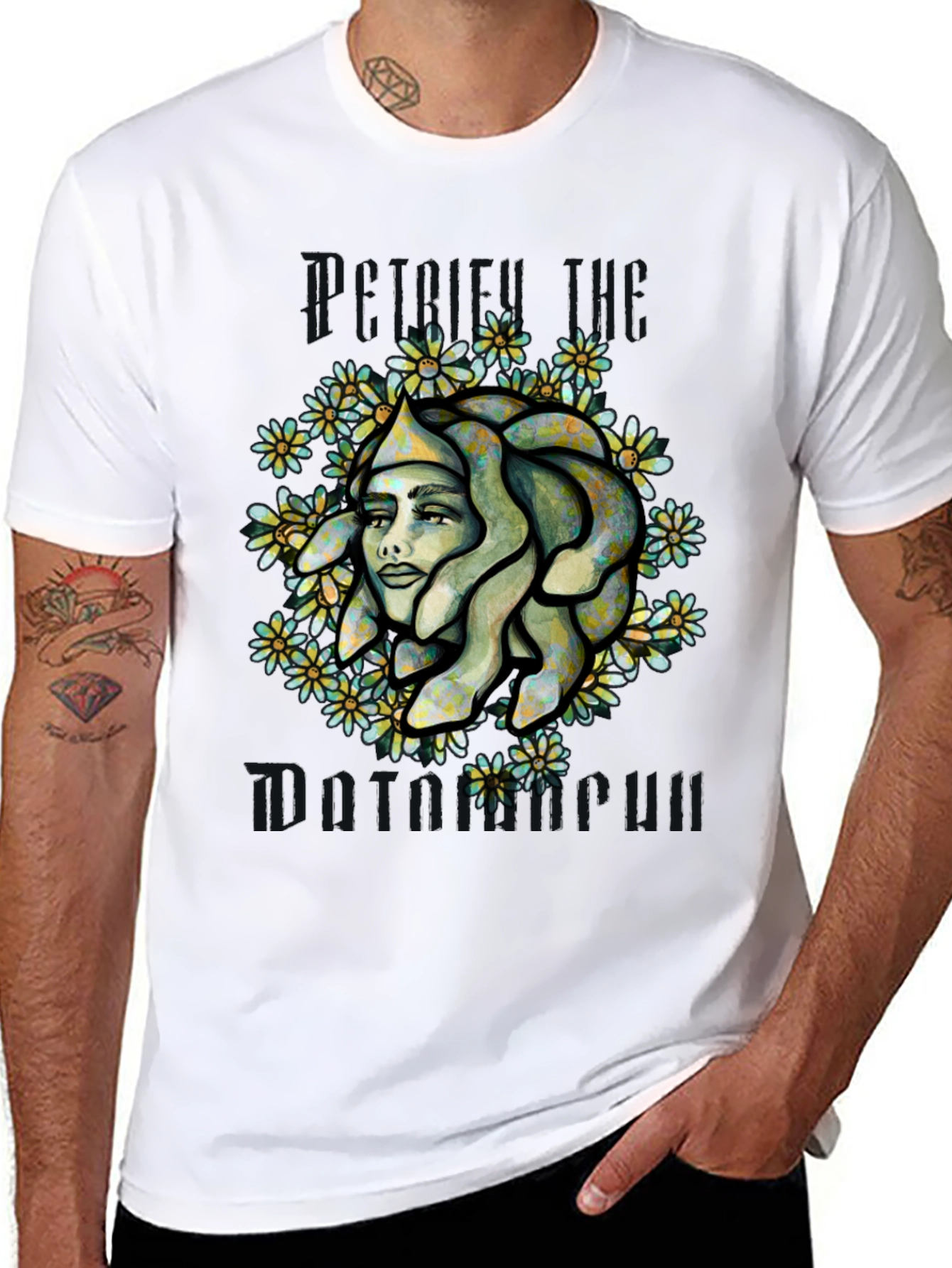 Medusa Graphic Print Tee - Black