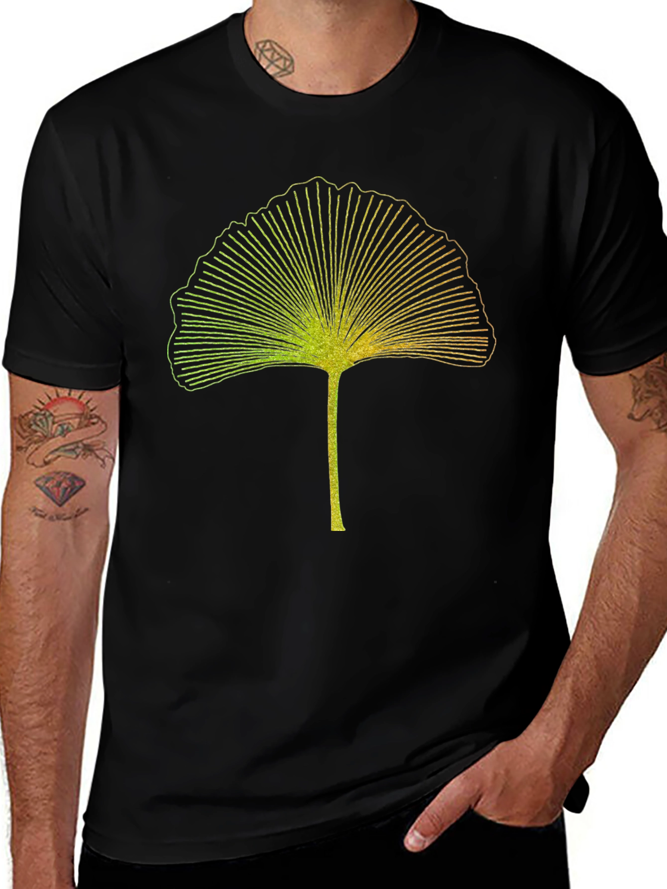 Ginkgo Leaf Graphic Tee - Stylish Black T-Shirt