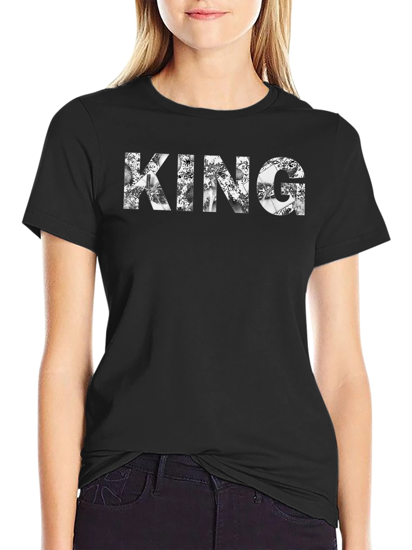 King Graphic Tee - Black Crew Neck T-Shirt