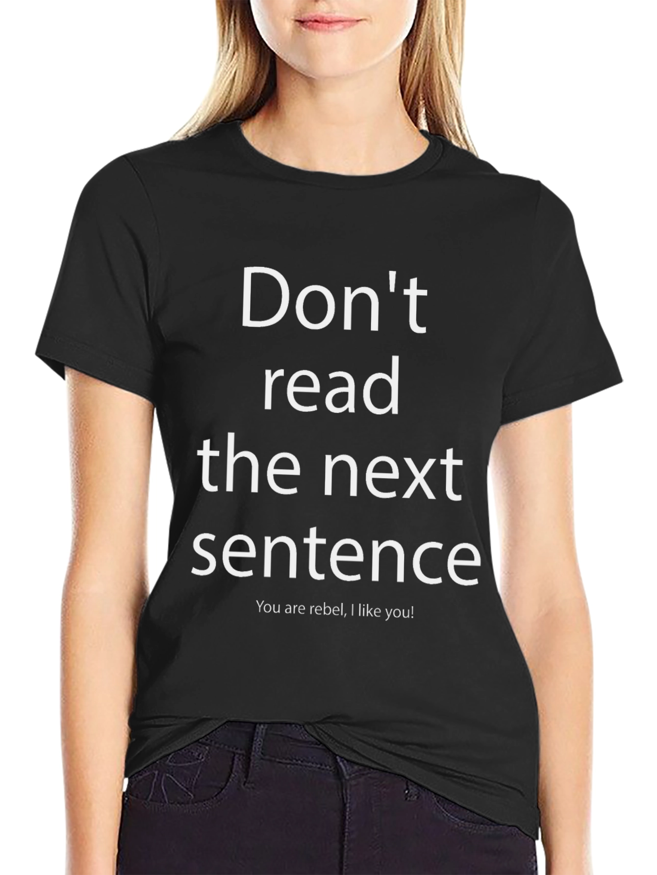 Funny Graphic Tee: Dont Read This Shirt