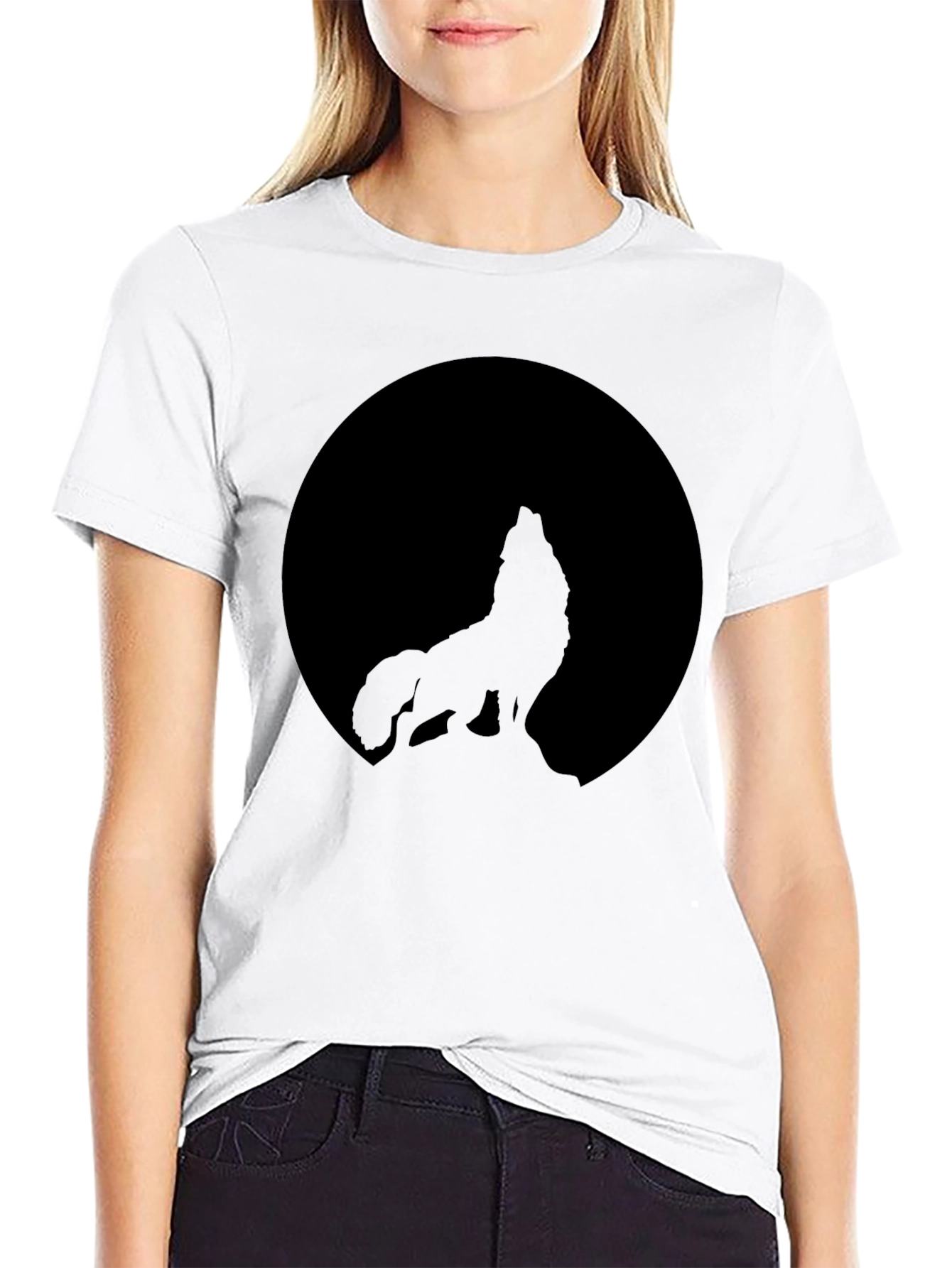 Wolf Howling at Moon Black T-Shirt