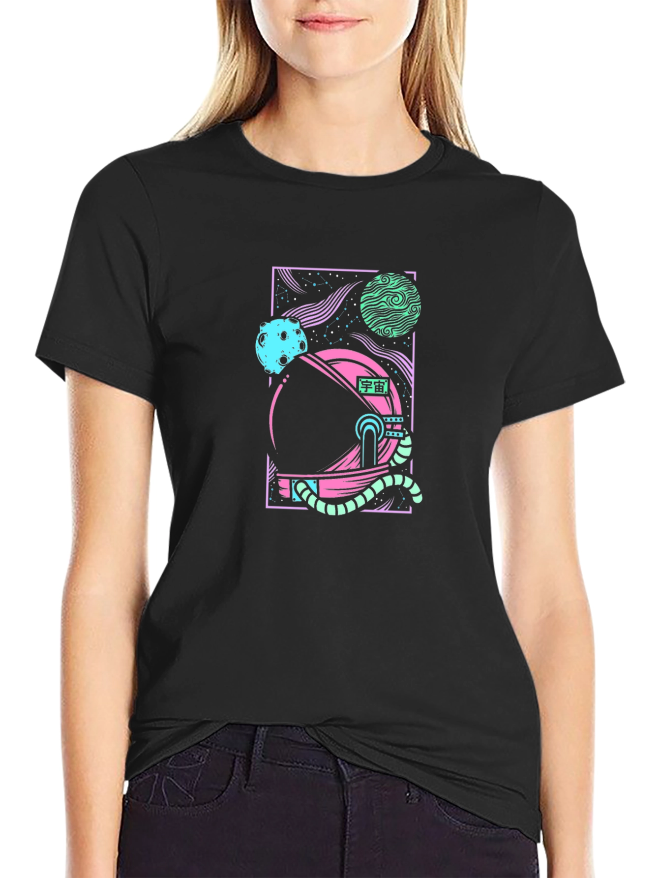 Astronaut Helmet Graphic Tee - Stylish Space Print