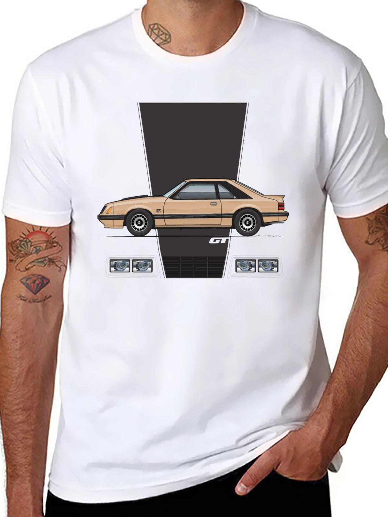 Retro 80s Car Graphic Tee - Classic Cool